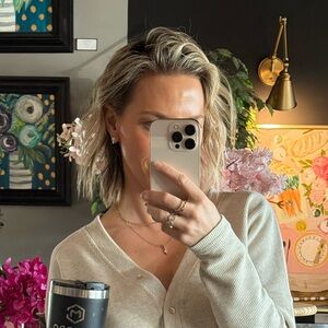 Meet your Posher, Mary-catheryn